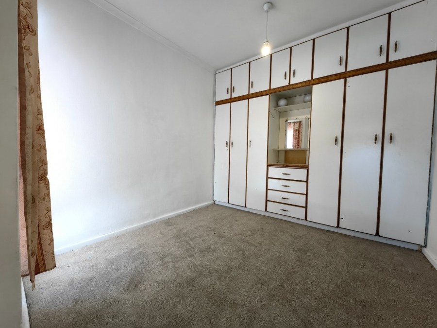 4 Bedroom Property for Sale in Lavender Hill Western Cape